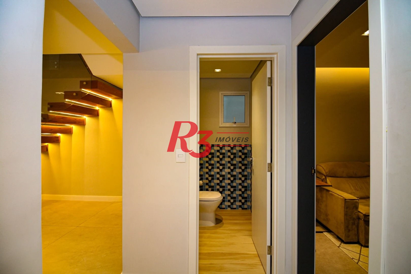 Casa com 3 suítes à venda, 300 m² por R$ 4.500.000 - Ponta da Praia - Santos/SP