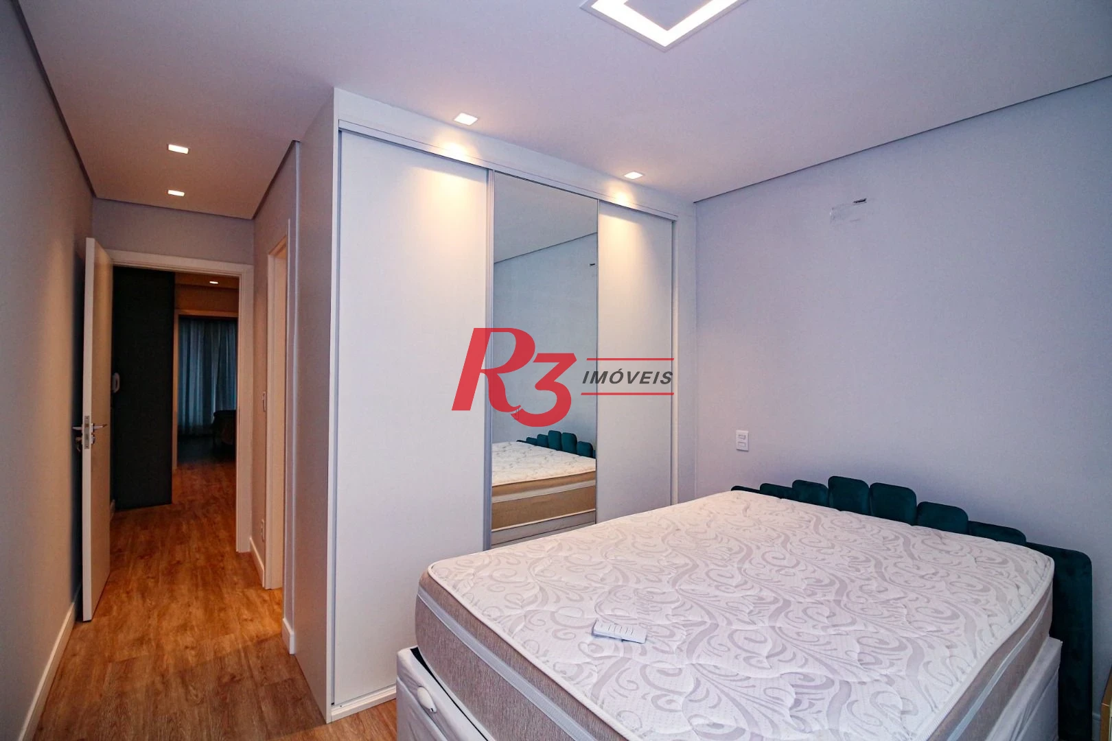 Casa com 3 suítes à venda, 300 m² por R$ 4.500.000 - Ponta da Praia - Santos/SP