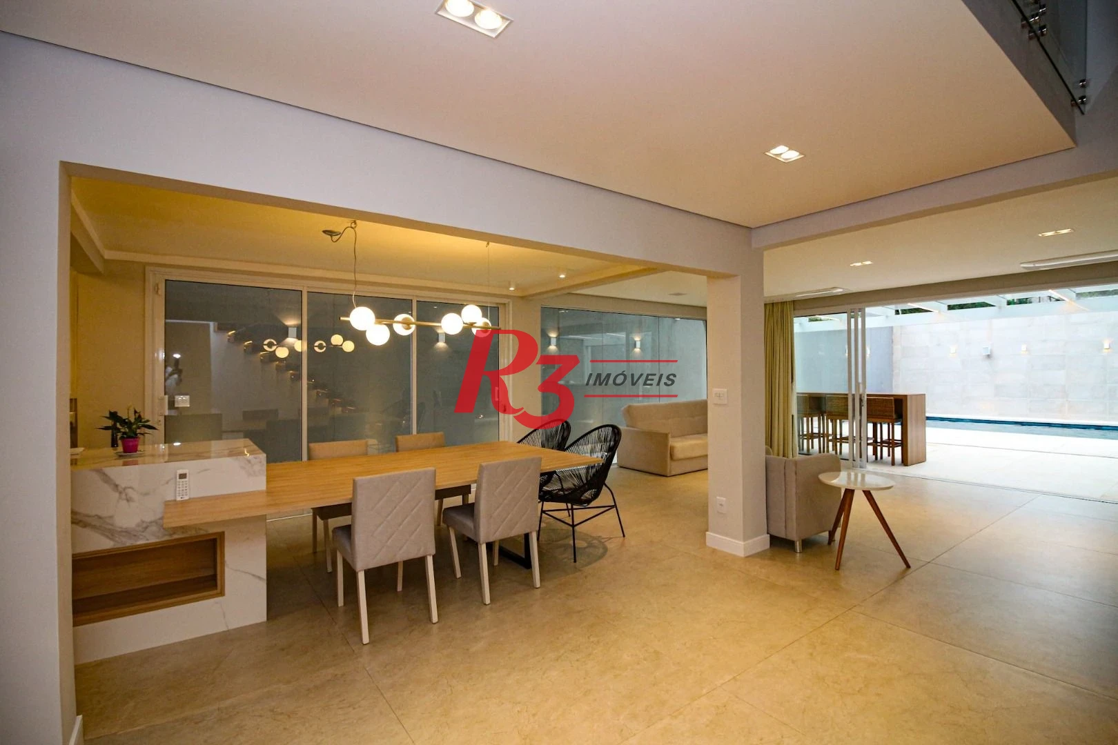 Casa com 3 suítes à venda, 300 m² por R$ 4.500.000 - Ponta da Praia - Santos/SP