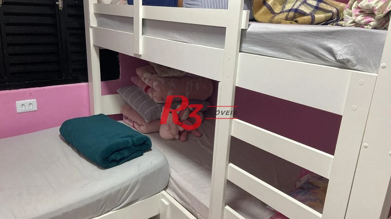 Casa com 3 dormitórios à venda por R$ 426.000 - Parque Bitaru - São Vicente/SP