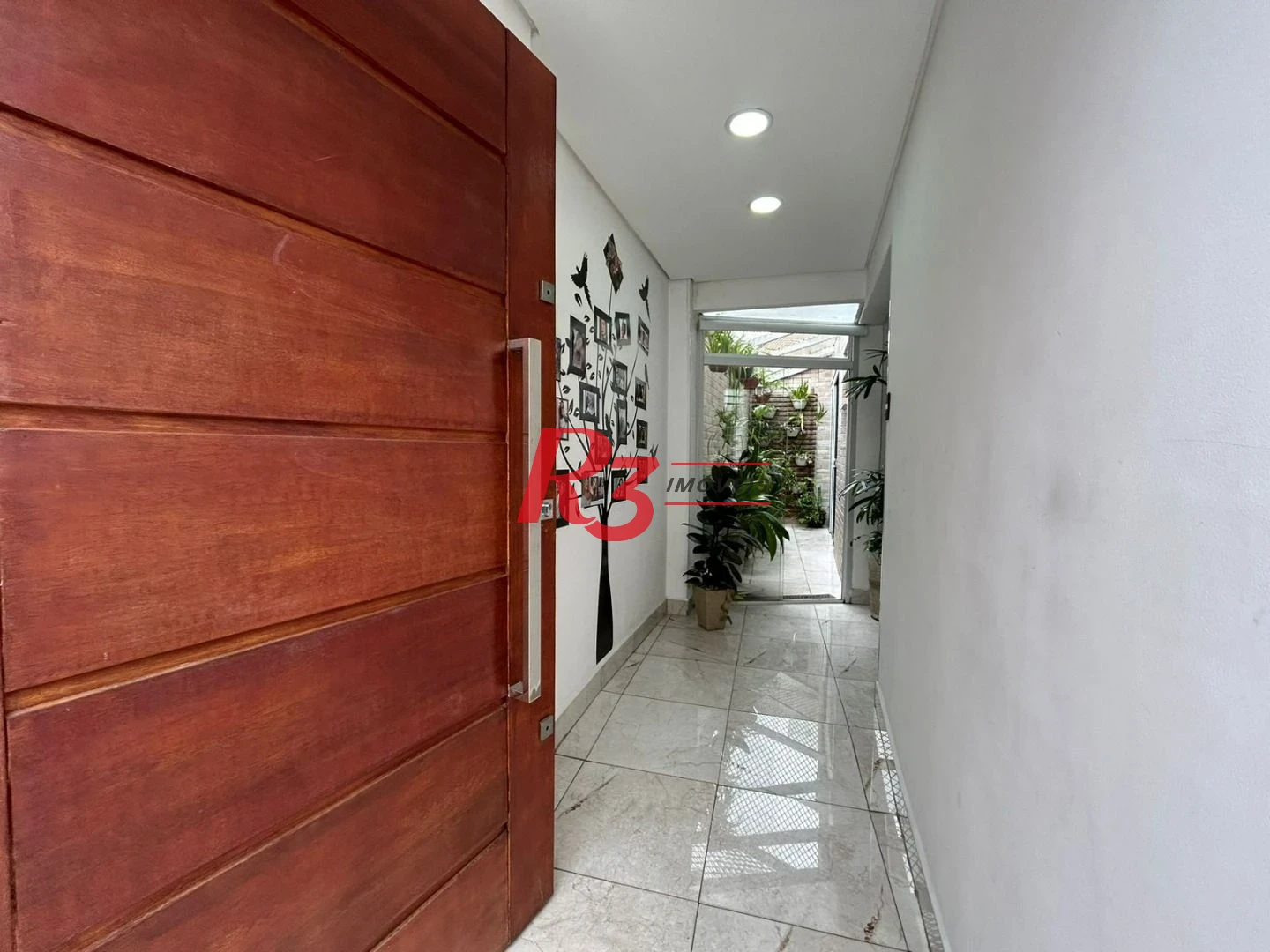 Sobrado à venda, 157 m² por R$ 590.000,00 - Vila Cascatinha - São Vicente/SP
