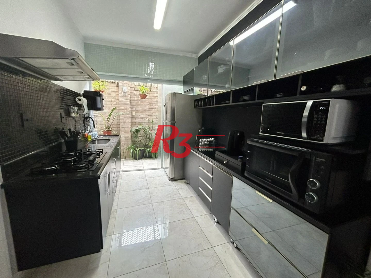 Sobrado à venda, 157 m² por R$ 590.000,00 - Vila Cascatinha - São Vicente/SP