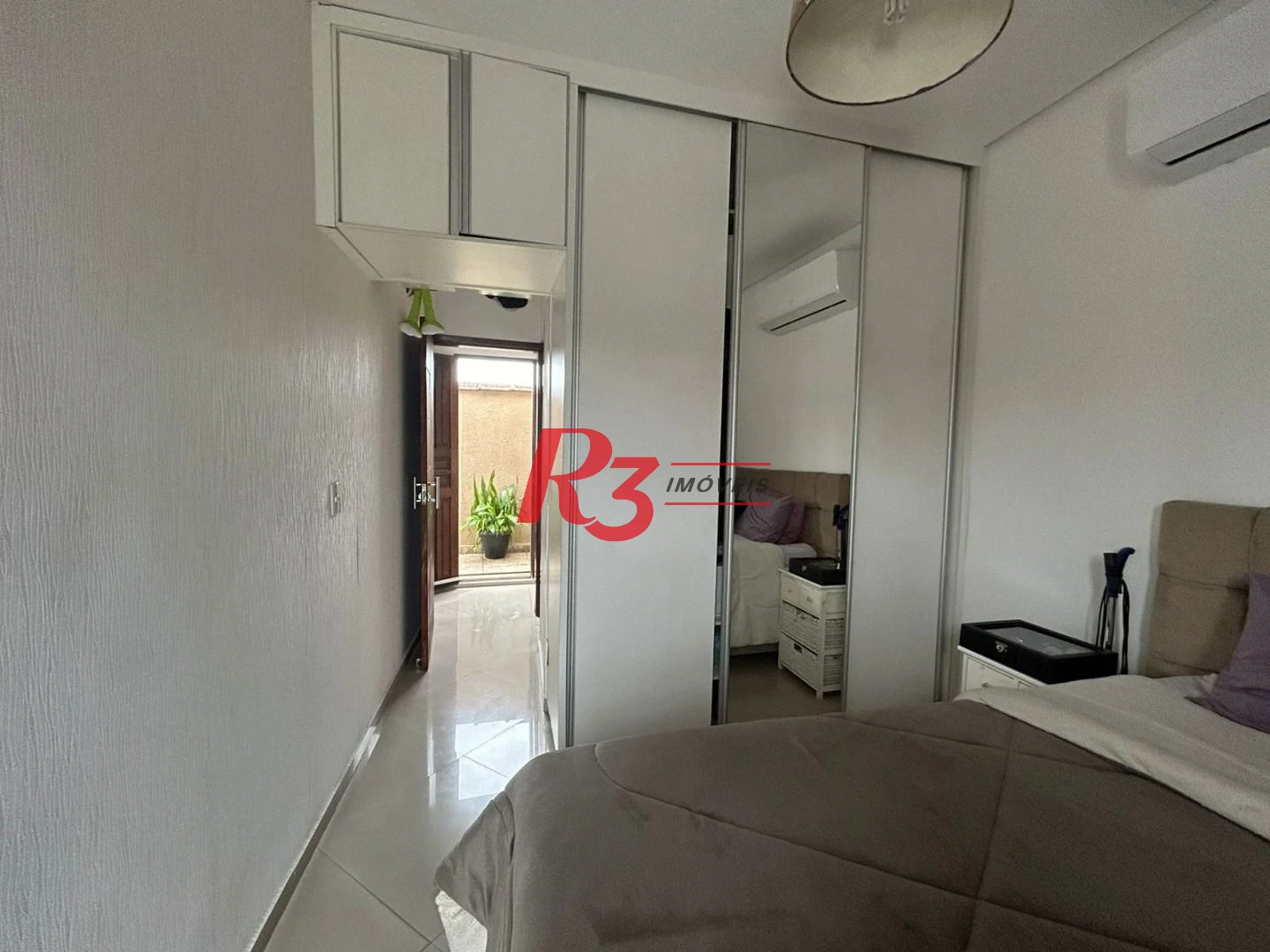 Sobrado à venda, 157 m² por R$ 590.000,00 - Vila Cascatinha - São Vicente/SP