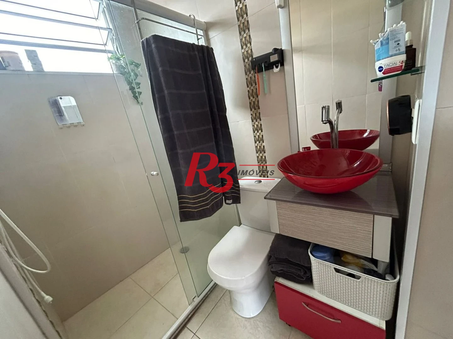 Sobrado à venda, 157 m² por R$ 590.000,00 - Vila Cascatinha - São Vicente/SP