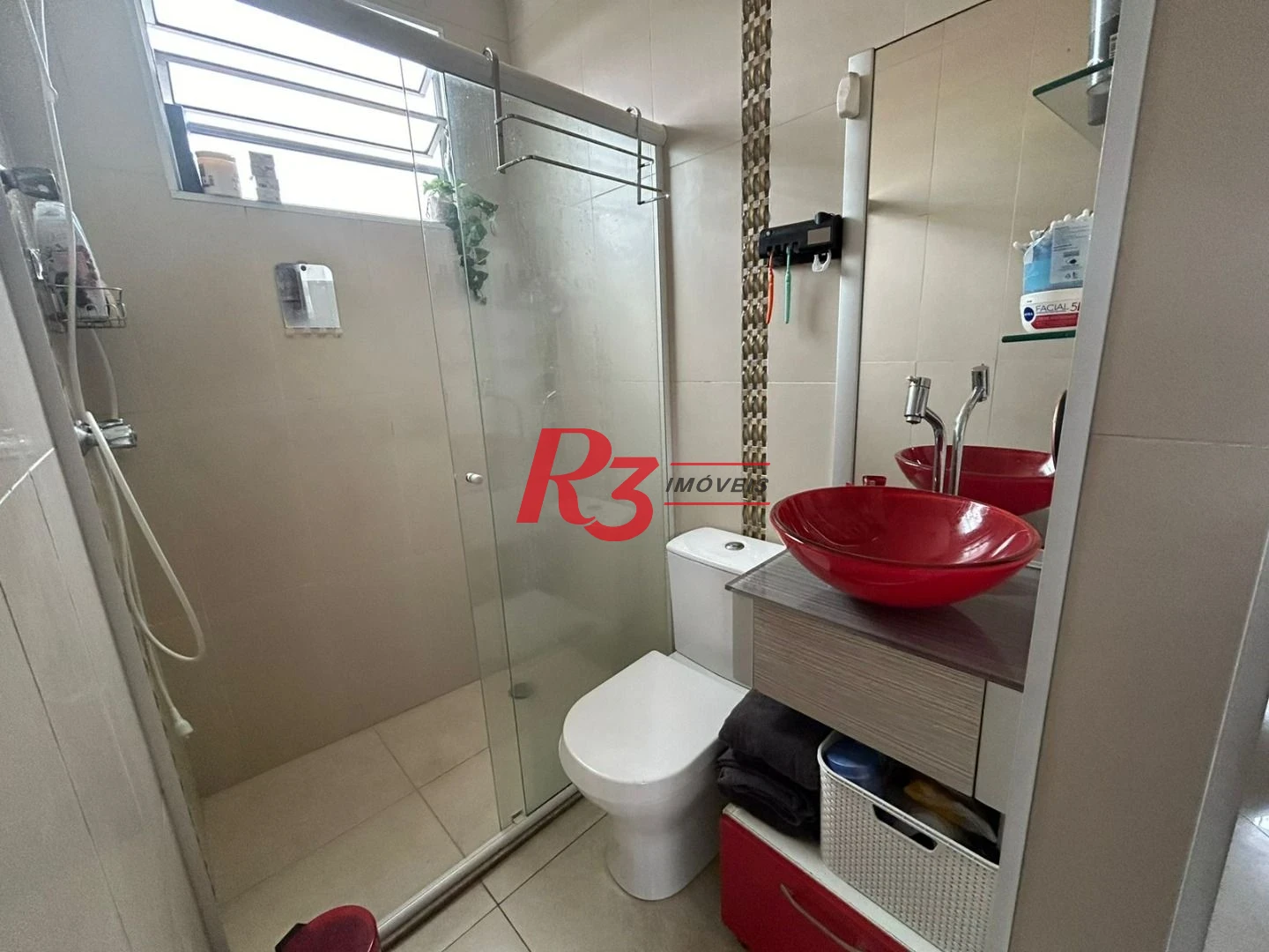 Sobrado à venda, 157 m² por R$ 590.000,00 - Vila Cascatinha - São Vicente/SP