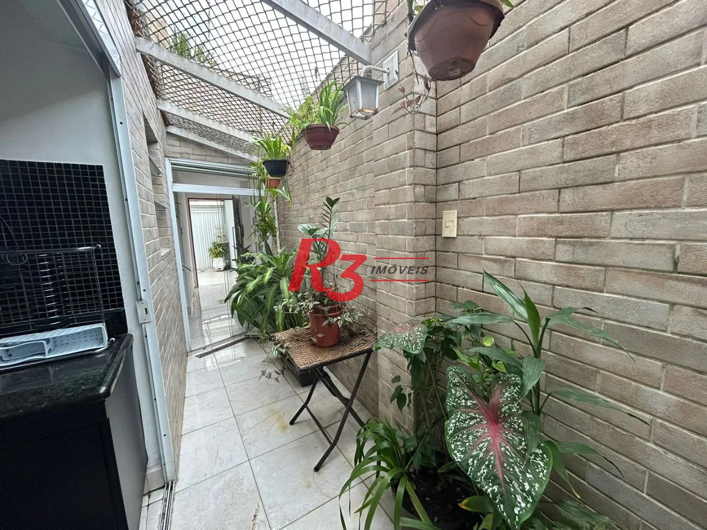 Sobrado à venda, 157 m² por R$ 590.000,00 - Vila Cascatinha - São Vicente/SP