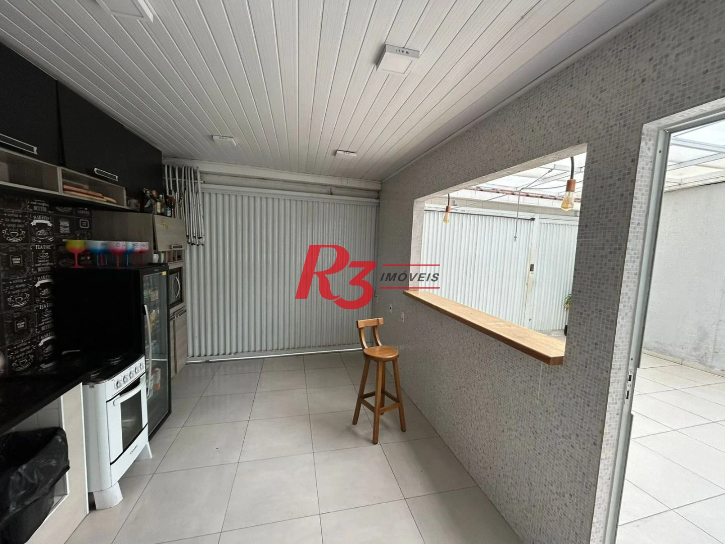 Sobrado à venda, 157 m² por R$ 590.000,00 - Vila Cascatinha - São Vicente/SP