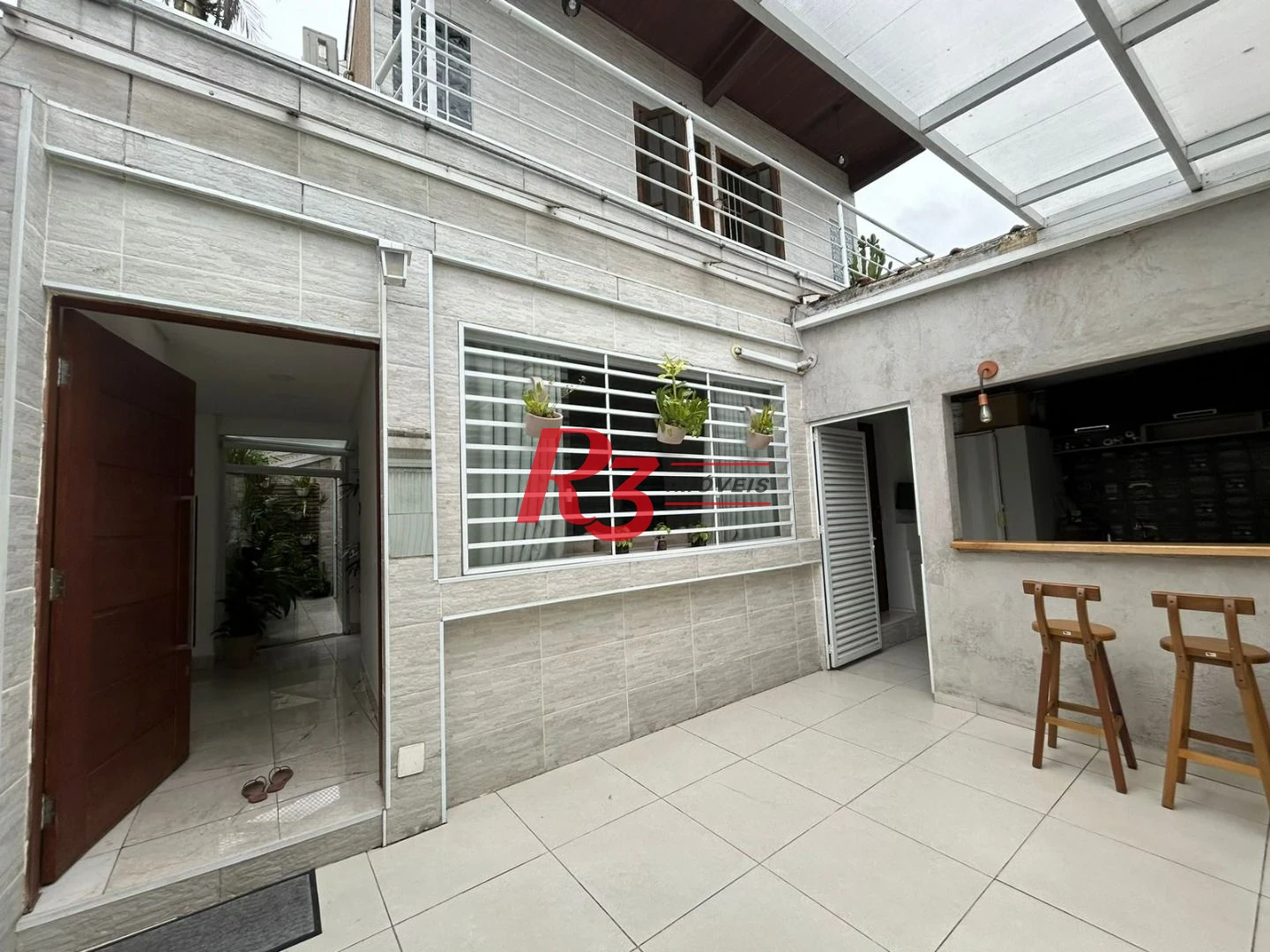Sobrado à venda, 157 m² por R$ 590.000,00 - Vila Cascatinha - São Vicente/SP