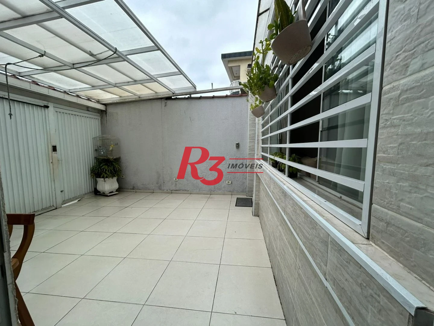 Sobrado à venda, 157 m² por R$ 590.000,00 - Vila Cascatinha - São Vicente/SP