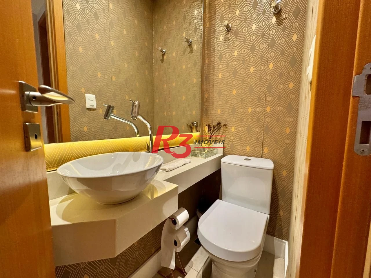 Apartamento com 3 dormitórios à venda, 124 m² por R$ 2.200.000,00 - Boqueirão - Santos/SP