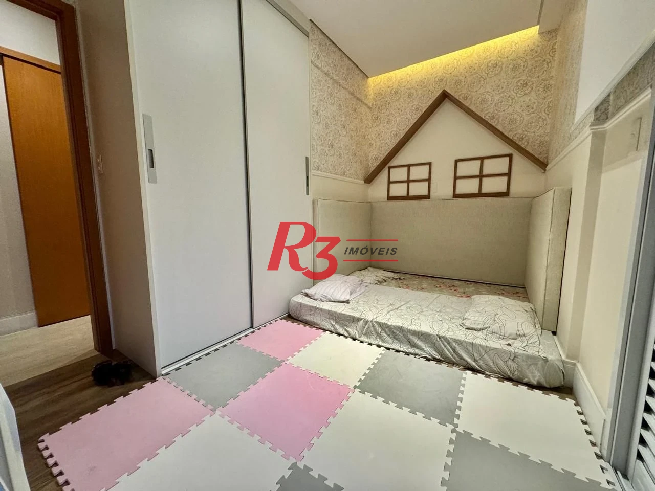 Apartamento com 3 dormitórios à venda, 124 m² por R$ 2.200.000,00 - Boqueirão - Santos/SP