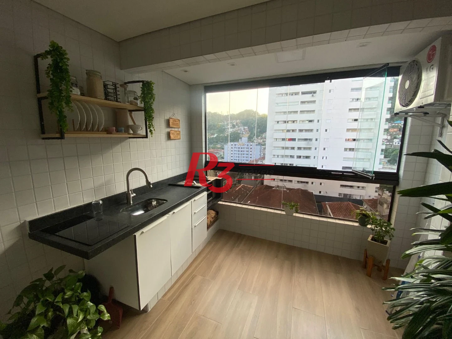 Apartamento à venda, 100 m² por R$ 690.000,00 - Marapé - Santos/SP