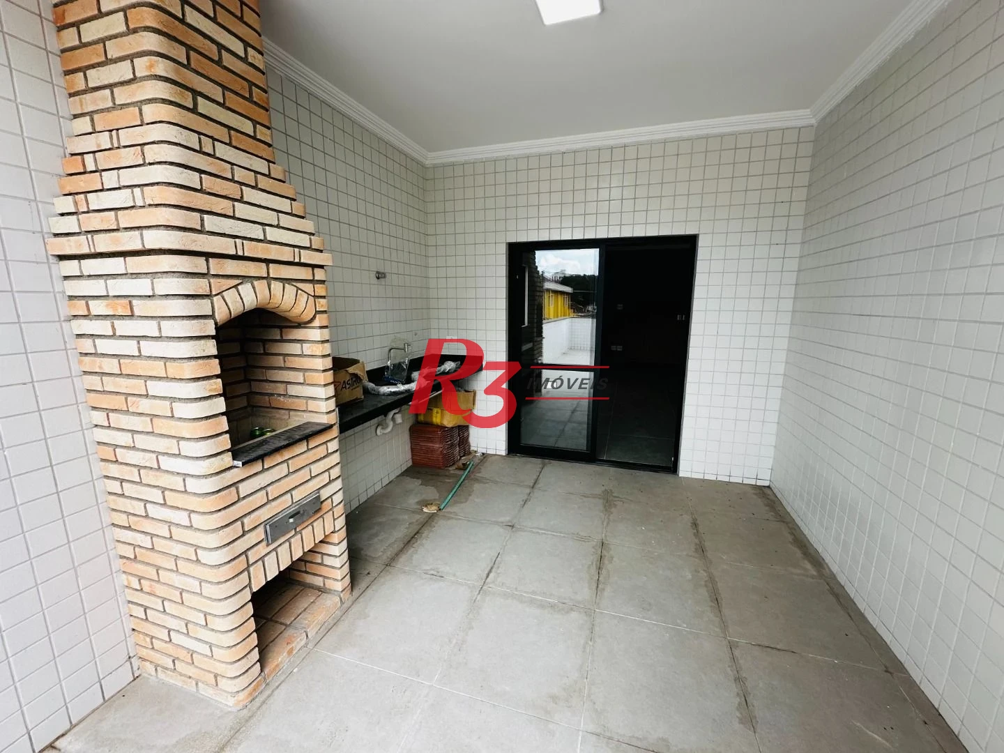 Sobrado com 3 dormitórios à venda, 220 m² por R$ 1.600.000,00 - Embaré - Santos/SP