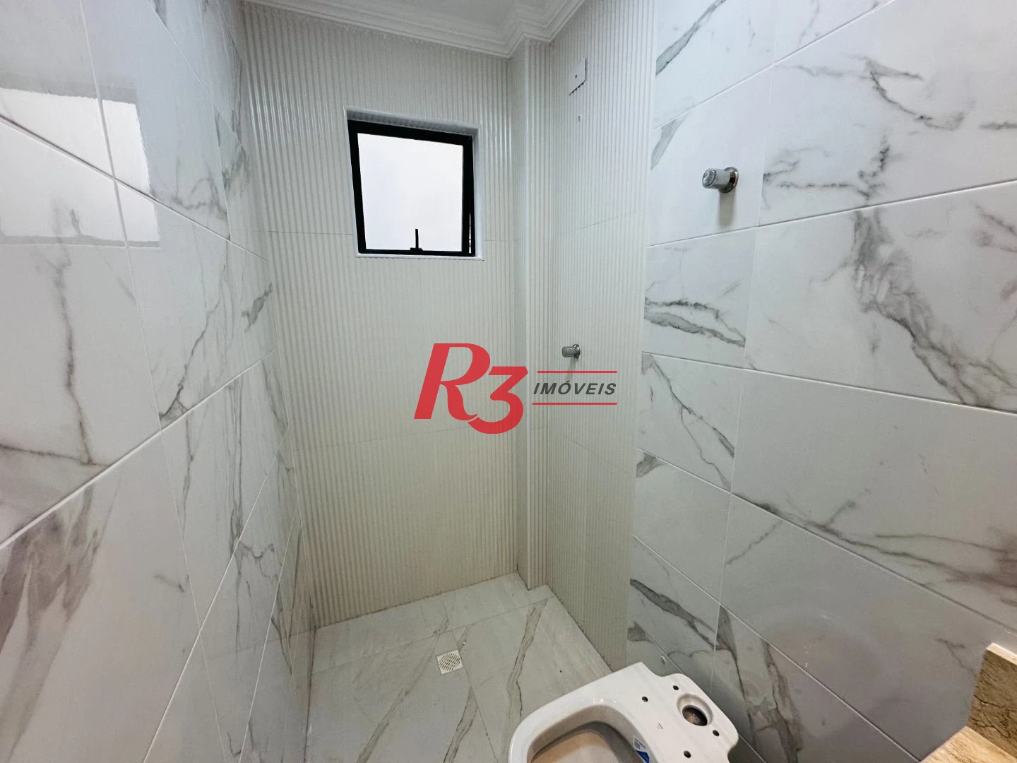 Sobrado com 3 dormitórios à venda, 160 m² por R$ 950.000,00 - Embaré - Santos/SP