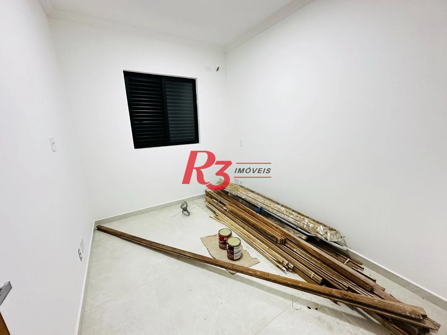 Sobrado com 3 dormitórios à venda, 160 m² por R$ 950.000,00 - Embaré - Santos/SP