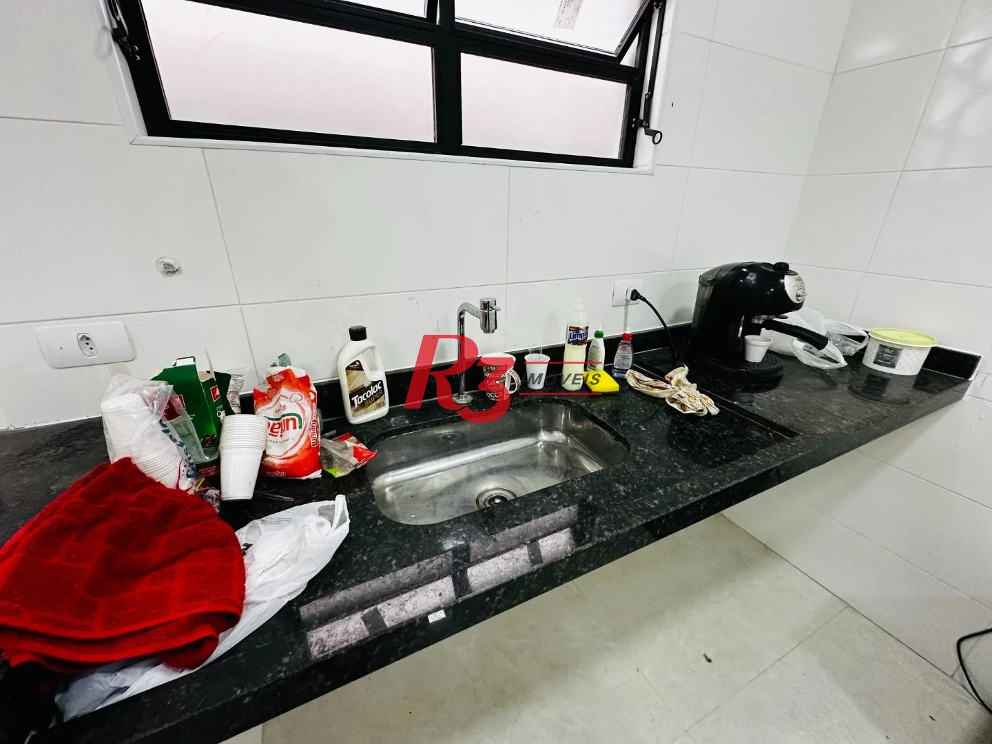 Sobrado com 3 dormitórios à venda, 160 m² por R$ 950.000,00 - Embaré - Santos/SP