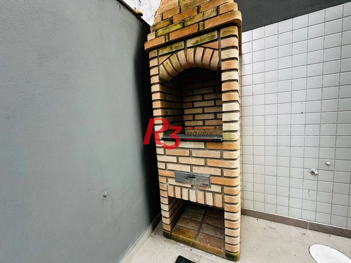 Sobrado com 3 dormitórios à venda, 160 m² por R$ 950.000,00 - Embaré - Santos/SP