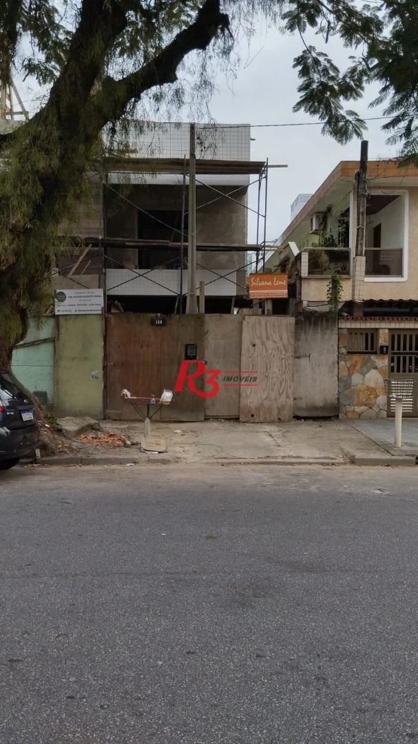 Sobrado Térreo com 3 dormitórios à venda, 160 m² por R$ 1.050.000 - Embaré - Santos/SP