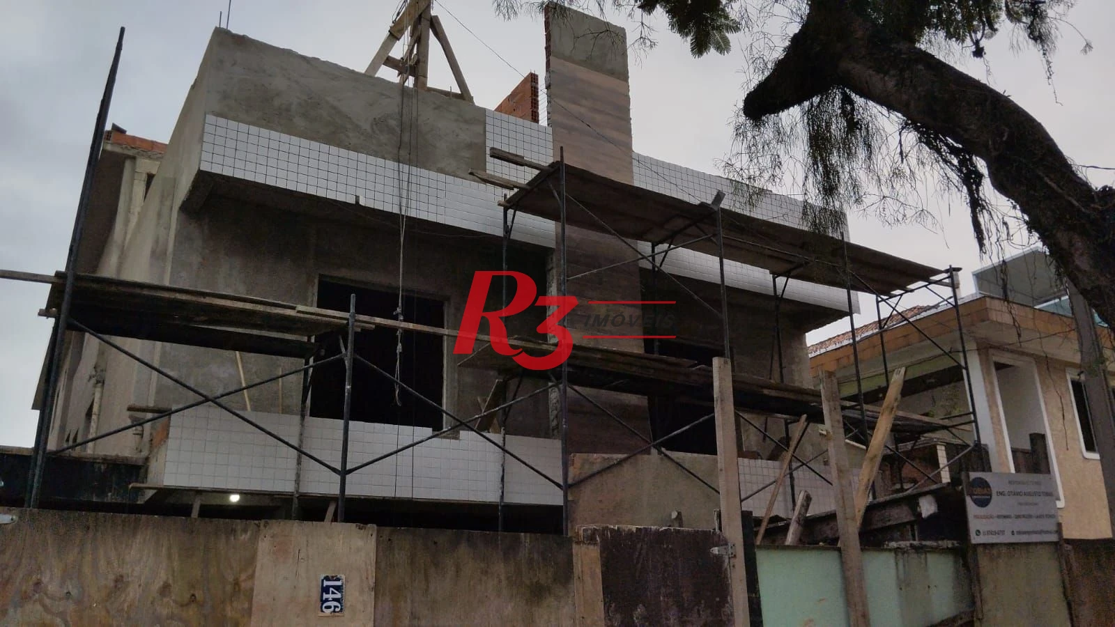 Sobrado Térreo com 3 dormitórios à venda, 160 m² por R$ 1.050.000 - Embaré - Santos/SP