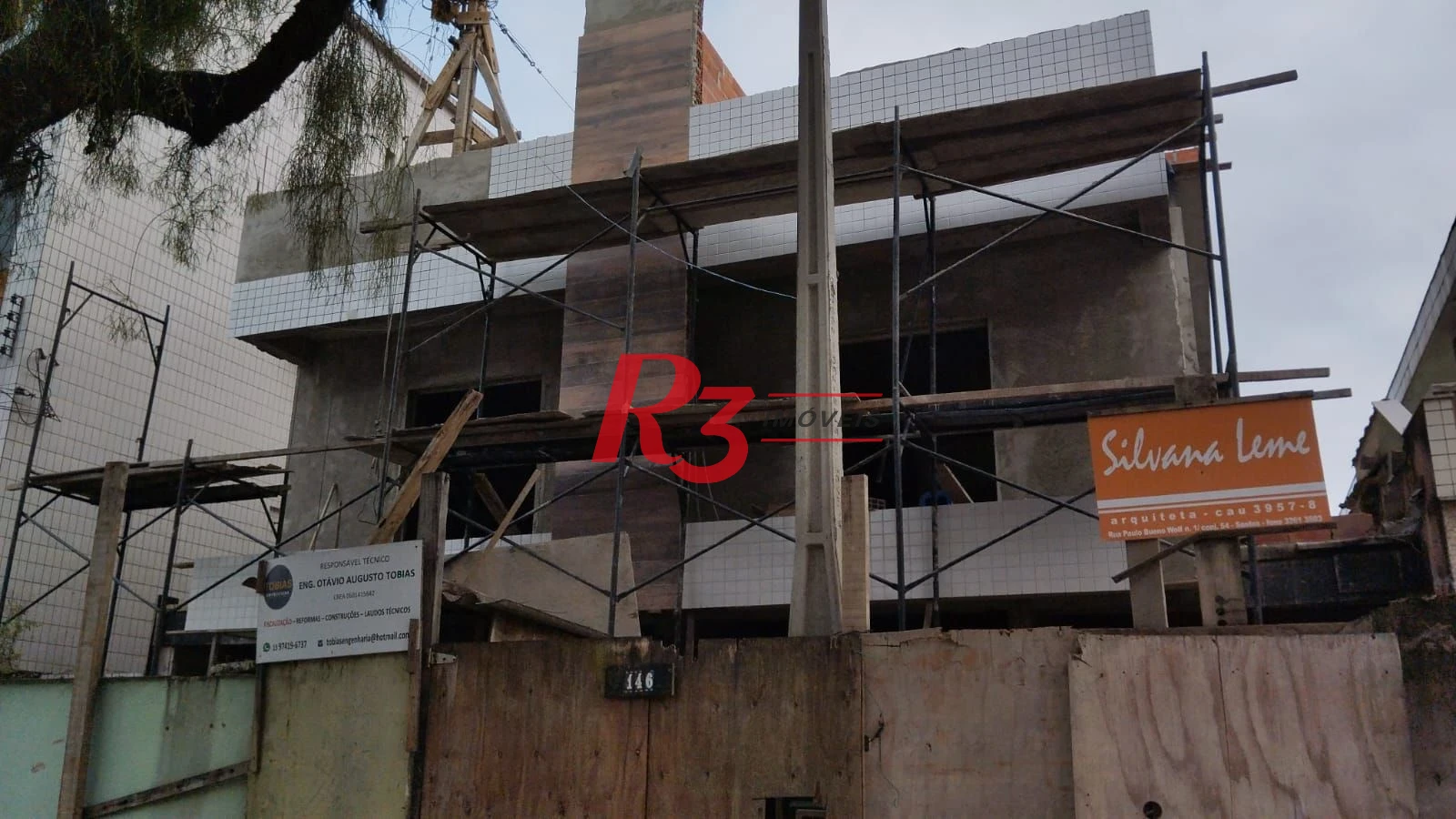 Sobrado Térreo com 3 dormitórios à venda, 160 m² por R$ 1.050.000 - Embaré - Santos/SP