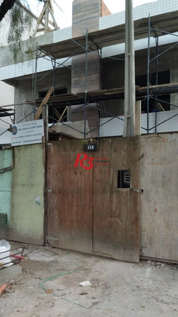 Sobrado Térreo com 3 dormitórios à venda, 160 m² por R$ 1.050.000 - Embaré - Santos/SP