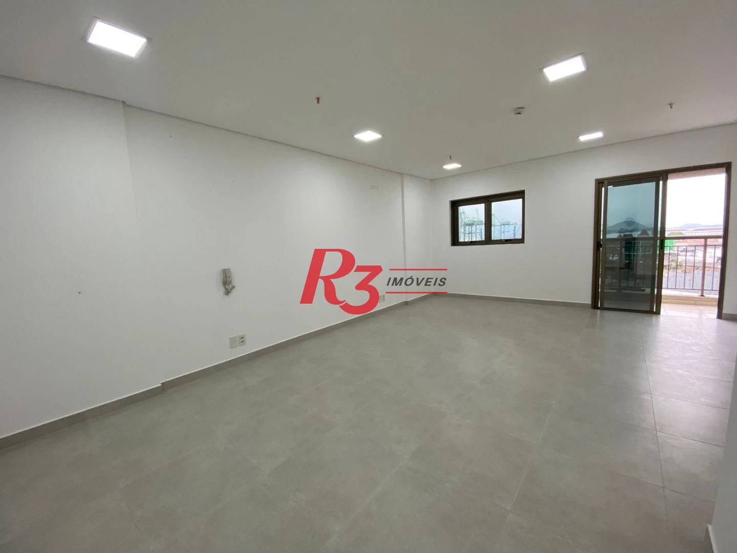 Sala à venda, 43 m² por R$ 300.000,00 - Valongo - Santos/SP