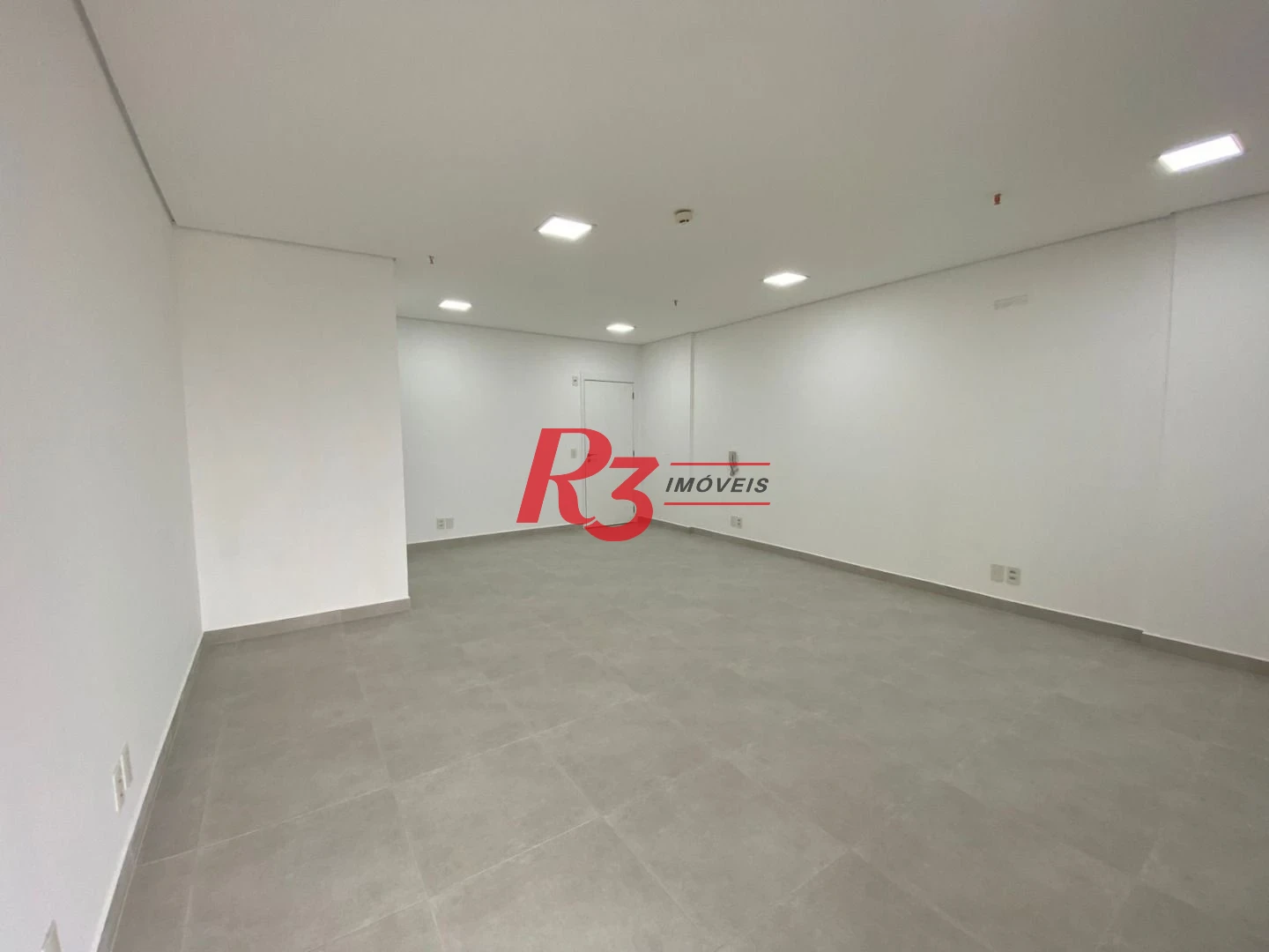 Sala à venda, 43 m² por R$ 300.000,00 - Valongo - Santos/SP
