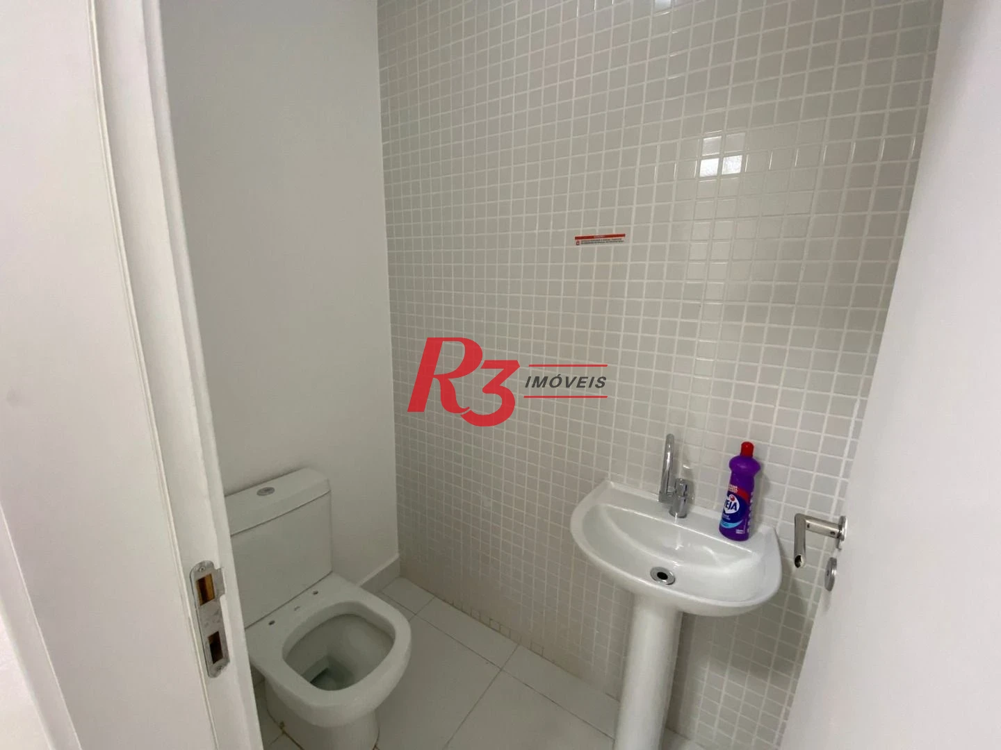 Sala à venda, 43 m² por R$ 300.000,00 - Valongo - Santos/SP