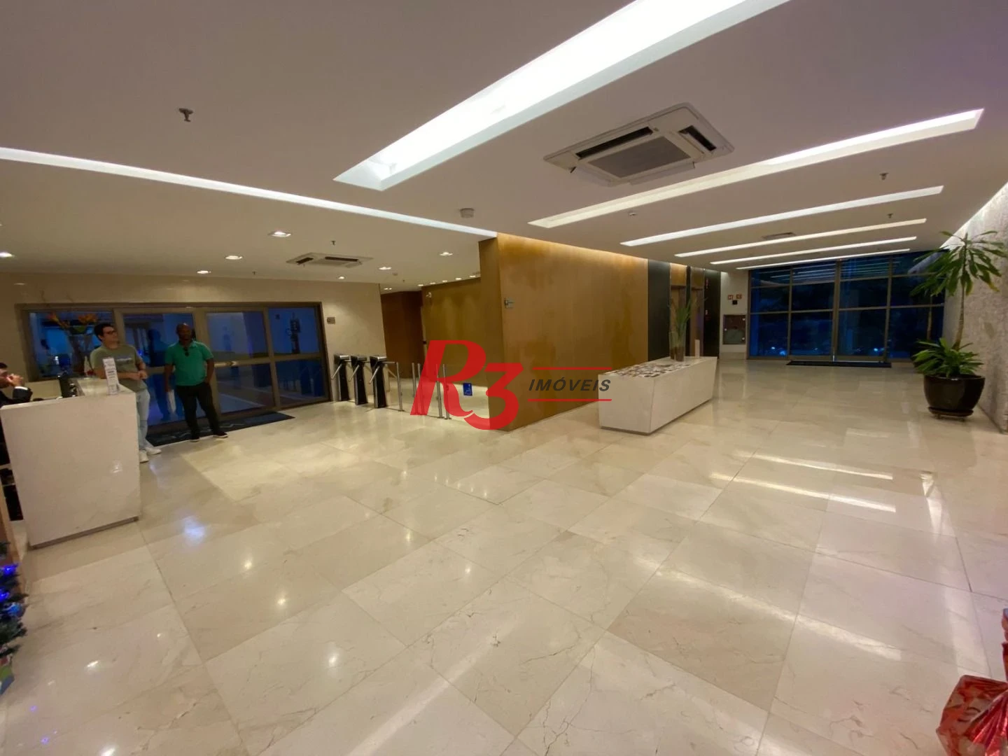 Sala à venda, 43 m² por R$ 300.000,00 - Valongo - Santos/SP