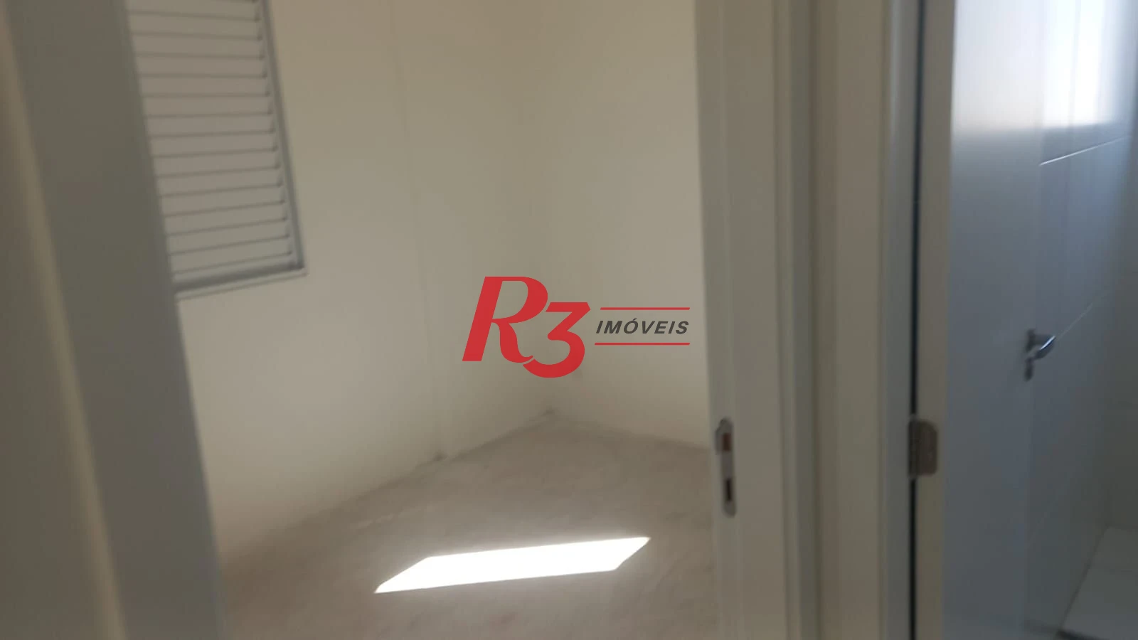 Apartamento com 3 dormitórios à venda, 65 m² por R$ 383.000,00 - Morro de Nova Cintra - Santos/SP