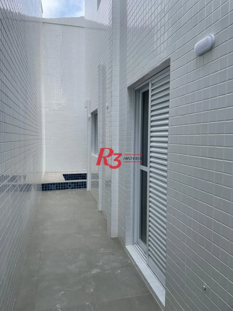 Casa Sobreposta baixa com 3 dormitórios c suite com suite, 94 m² - Aparecida