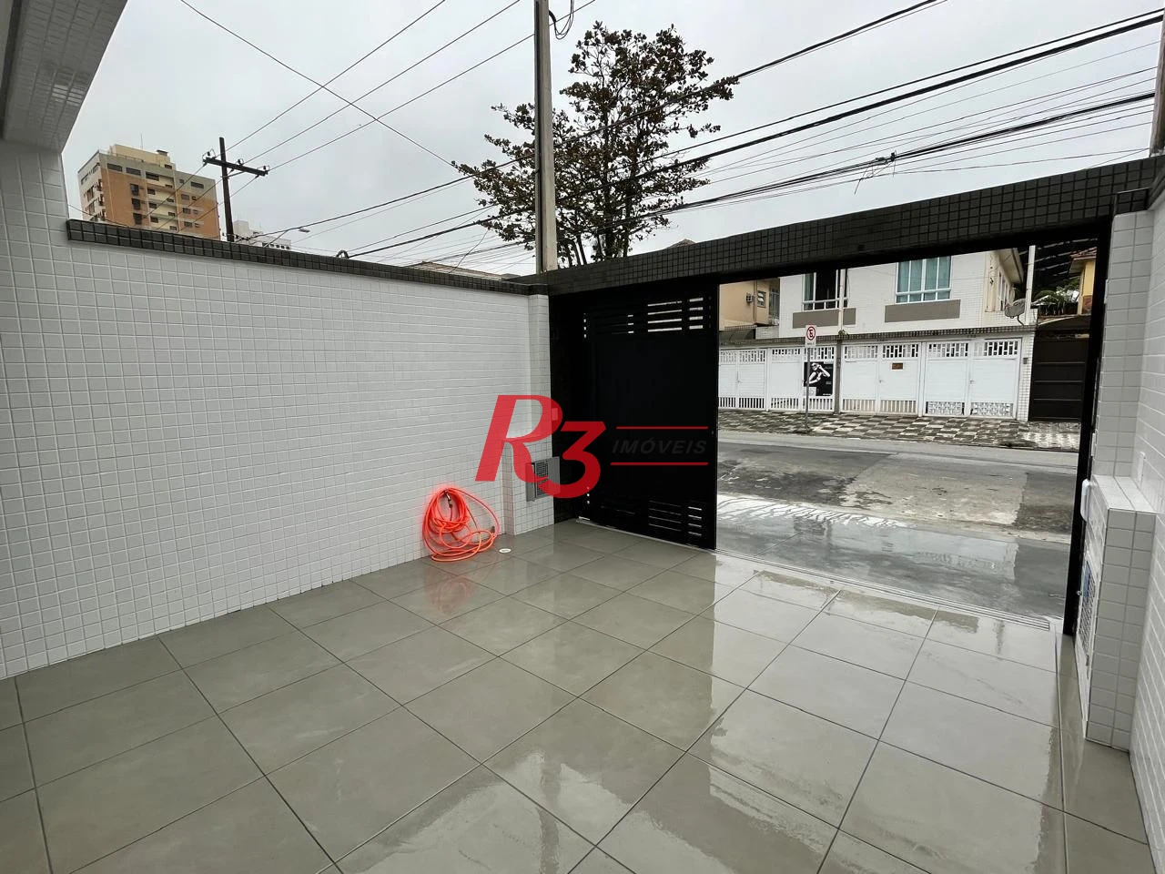 Casa Sobreposta baixa com 3 dormitórios c suite com suite, 94 m² - Aparecida