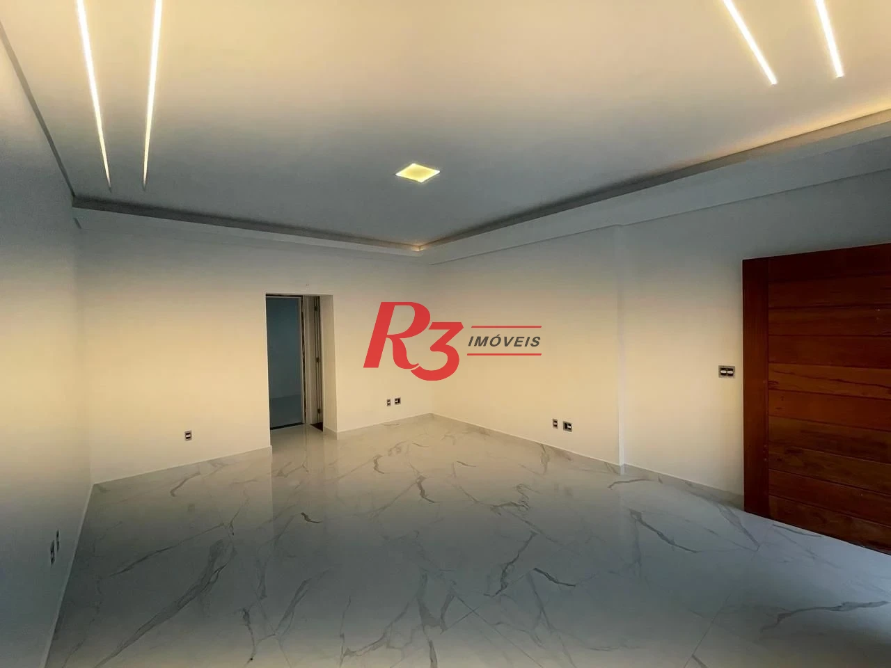 Casa Sobreposta baixa com 3 dormitórios c suite com suite, 94 m² - Aparecida