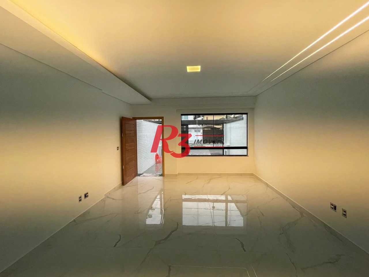 Casa Sobreposta baixa com 3 dormitórios c suite com suite, 94 m² - Aparecida