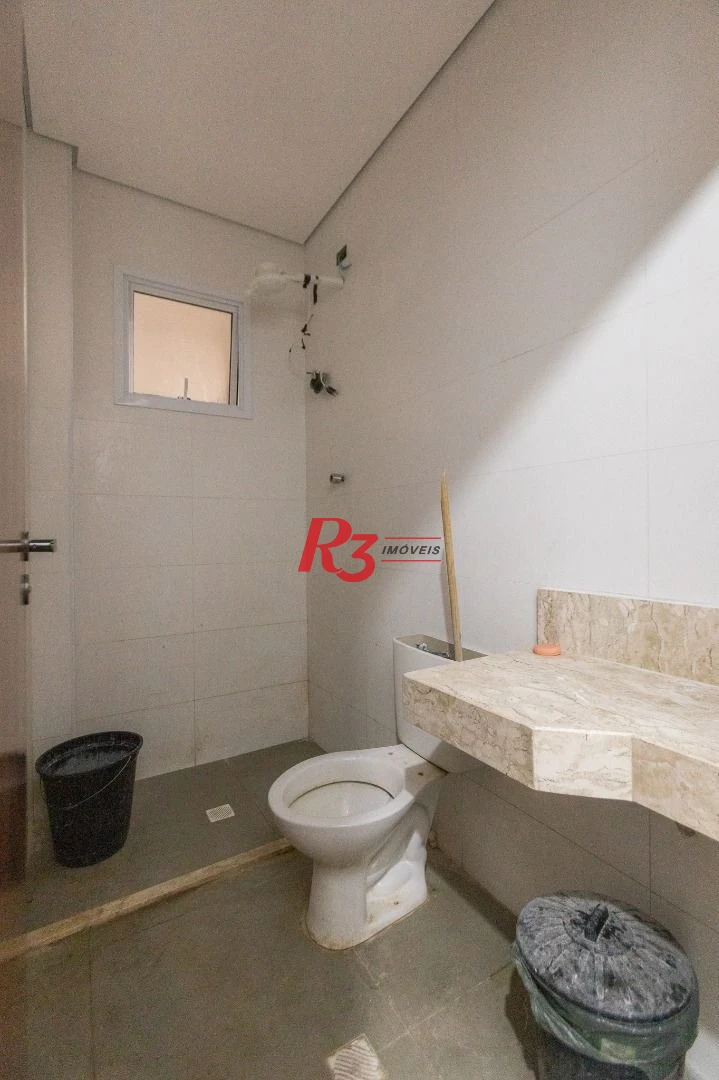 Casa com 3 dormitórios à venda, 104 m² por R$ 950.000,00 - Encruzilhada - Santos/SP