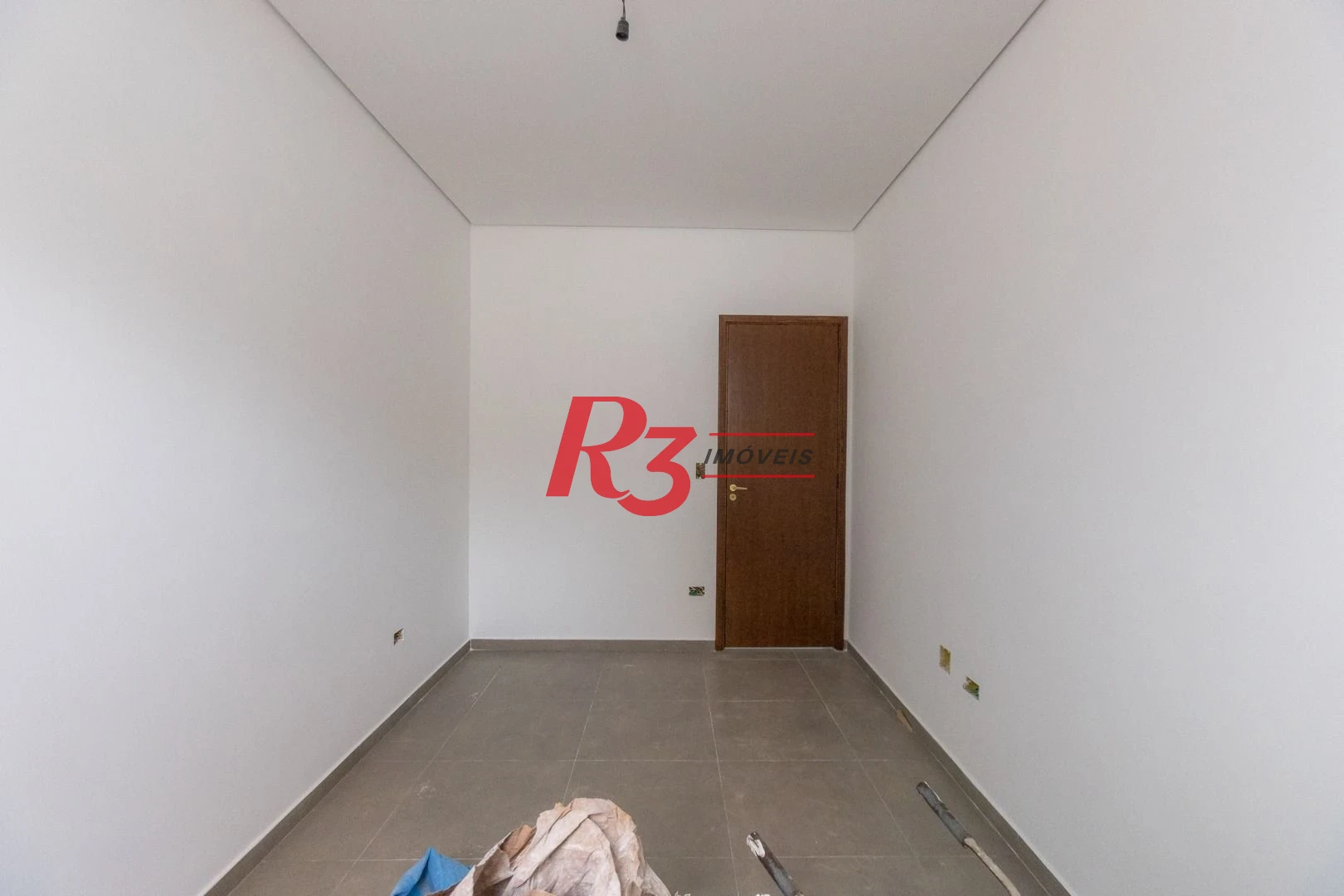Casa com 3 dormitórios à venda, 104 m² por R$ 950.000,00 - Encruzilhada - Santos/SP