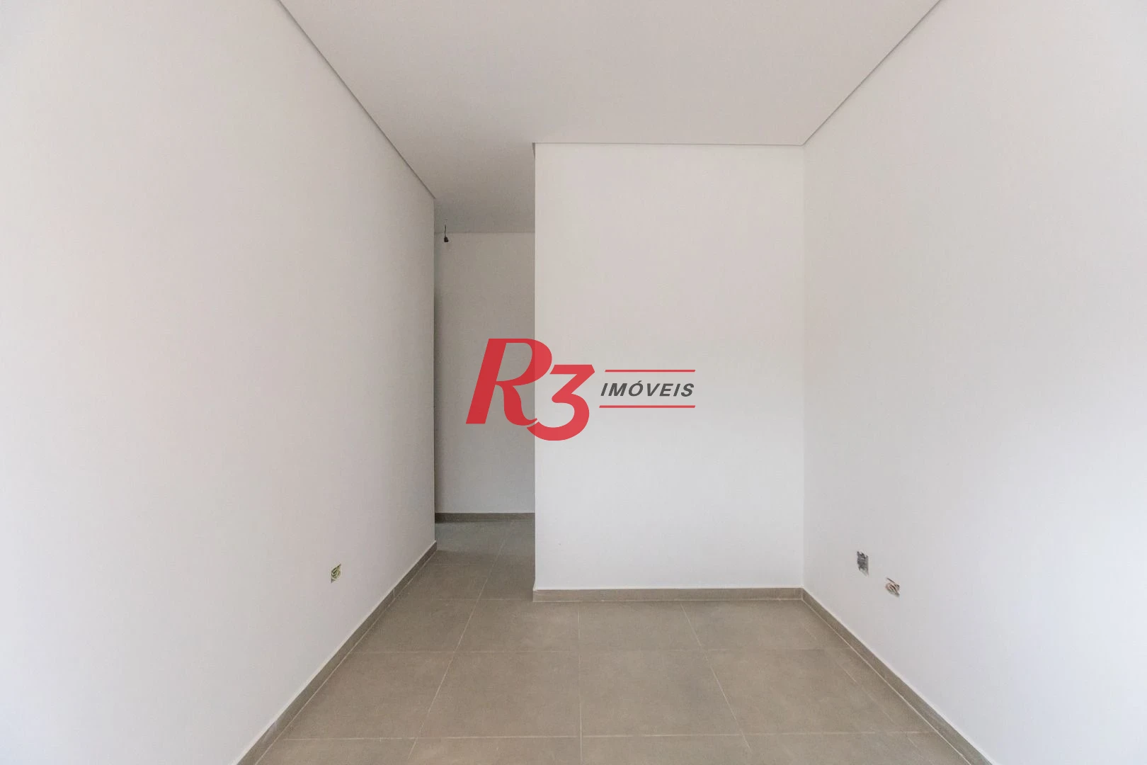 Casa com 3 dormitórios à venda, 104 m² por R$ 950.000,00 - Encruzilhada - Santos/SP