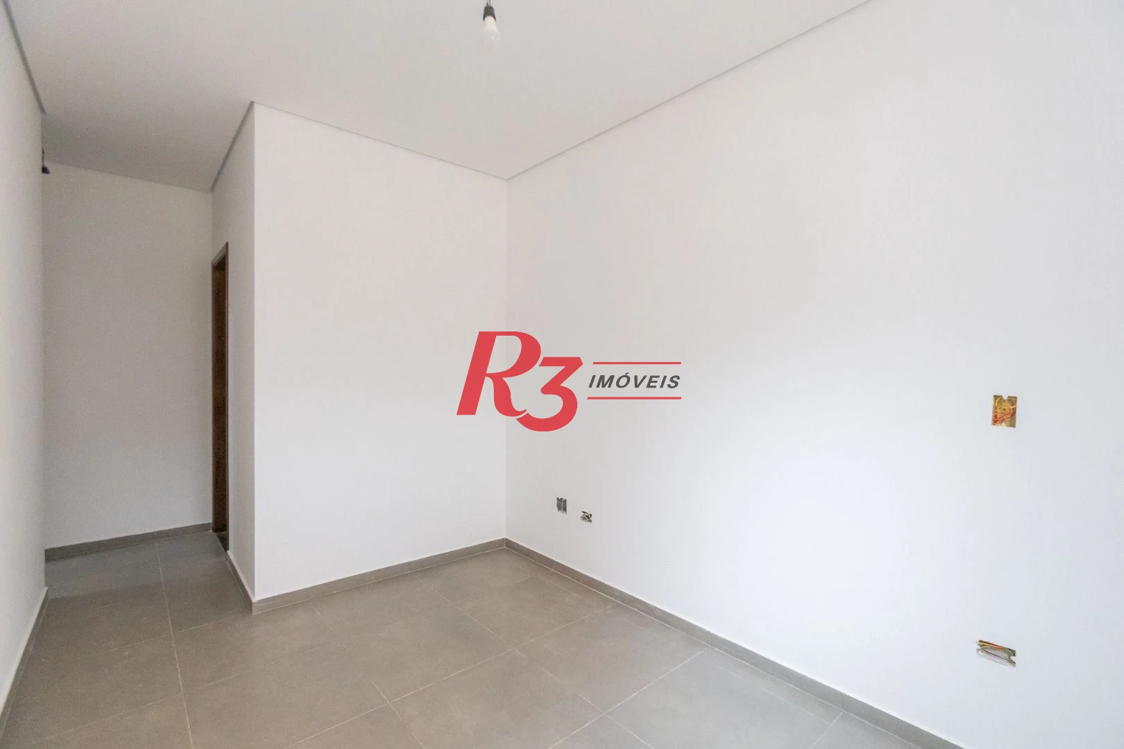 Casa com 3 dormitórios à venda, 104 m² por R$ 950.000,00 - Encruzilhada - Santos/SP