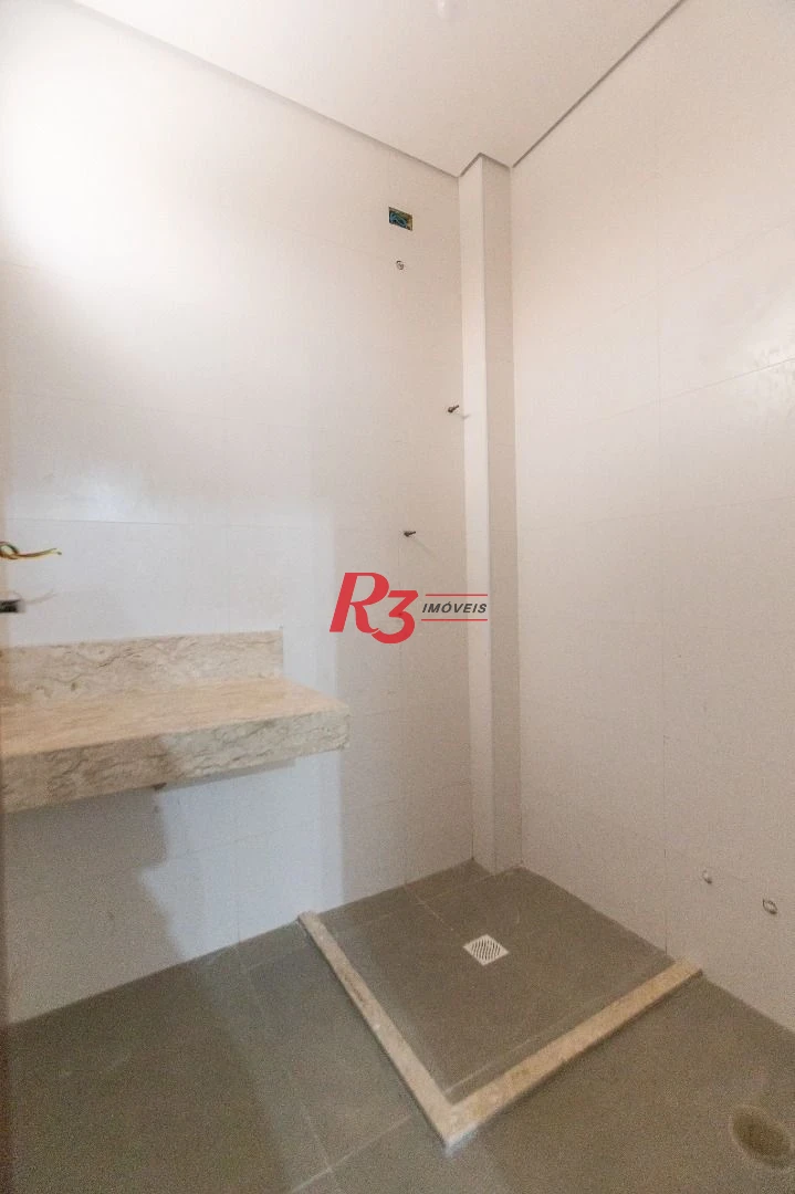 Casa com 3 dormitórios à venda, 104 m² por R$ 950.000,00 - Encruzilhada - Santos/SP