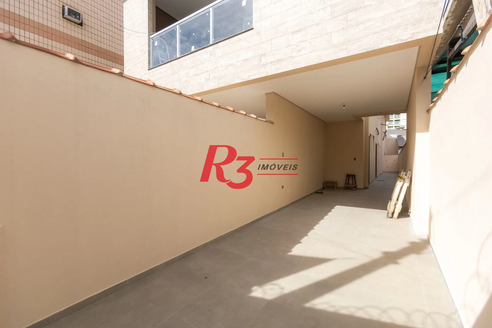 Casa com 3 dormitórios à venda, 104 m² por R$ 950.000,00 - Encruzilhada - Santos/SP
