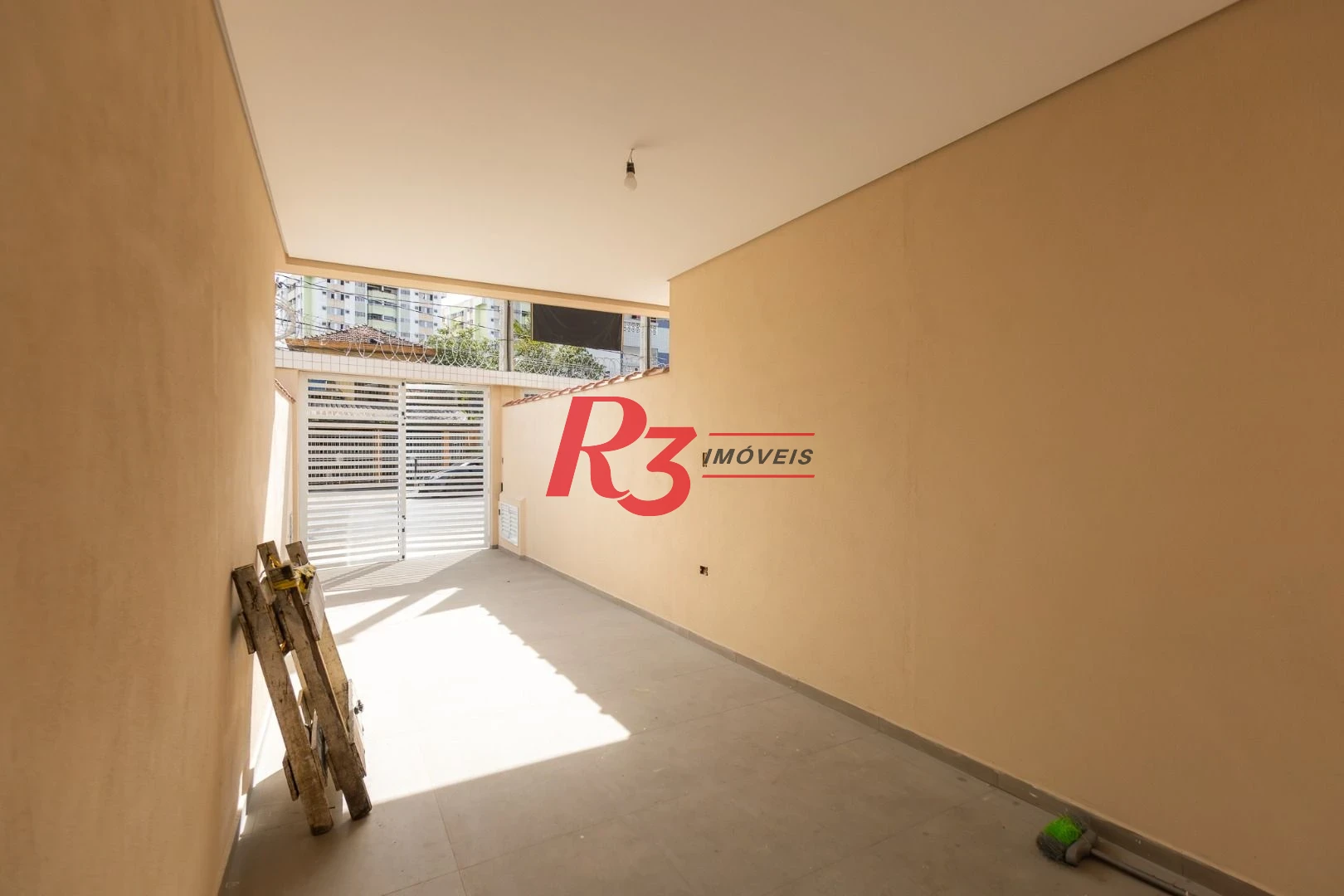 Casa com 3 dormitórios à venda, 104 m² por R$ 950.000,00 - Encruzilhada - Santos/SP
