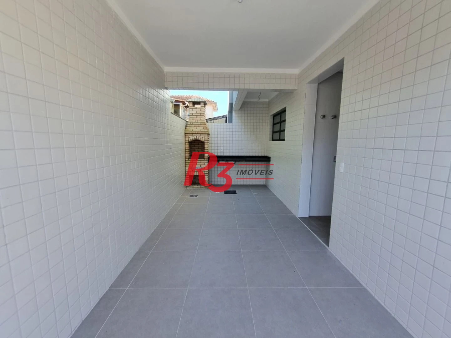 Sobrado de esquina novo com 3 suítes, churrasqueira e  e piscina  à venda, 140 m² na Vila Belmiro, oportunidade!!