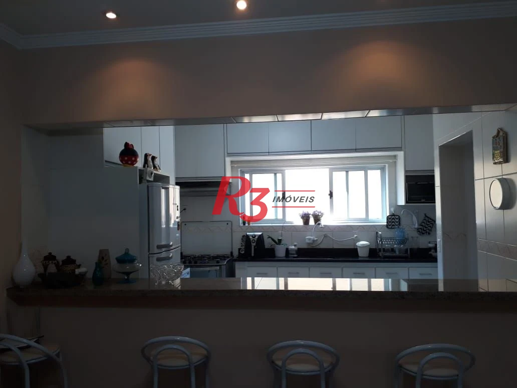 Sobrado à venda, 134 m² por R$ 530.000,00 - Vila Voturuá - São Vicente/SP