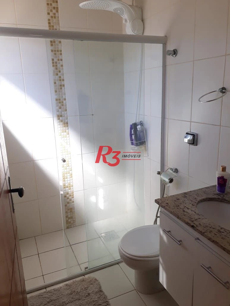 Sobrado à venda, 134 m² por R$ 530.000,00 - Vila Voturuá - São Vicente/SP