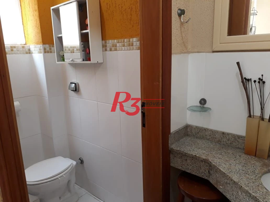 Sobrado à venda, 134 m² por R$ 530.000,00 - Vila Voturuá - São Vicente/SP