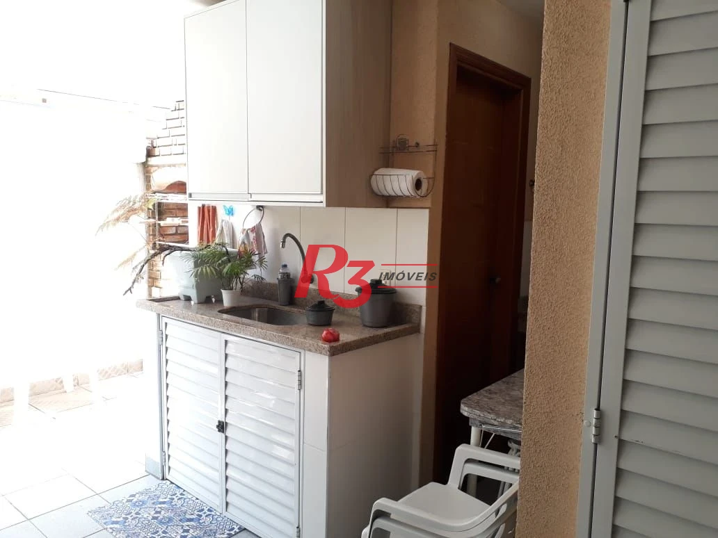 Sobrado à venda, 134 m² por R$ 530.000,00 - Vila Voturuá - São Vicente/SP