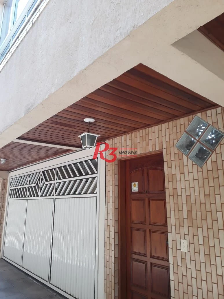 Sobrado à venda, 134 m² por R$ 530.000,00 - Vila Voturuá - São Vicente/SP