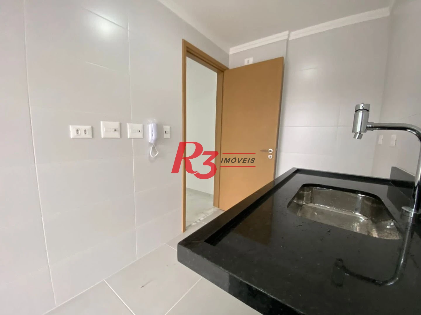 Apartamento com 2 dormitórios para alugar, 69 m² por R$ 5.500,00/mês - Boqueirão - Santos/SP