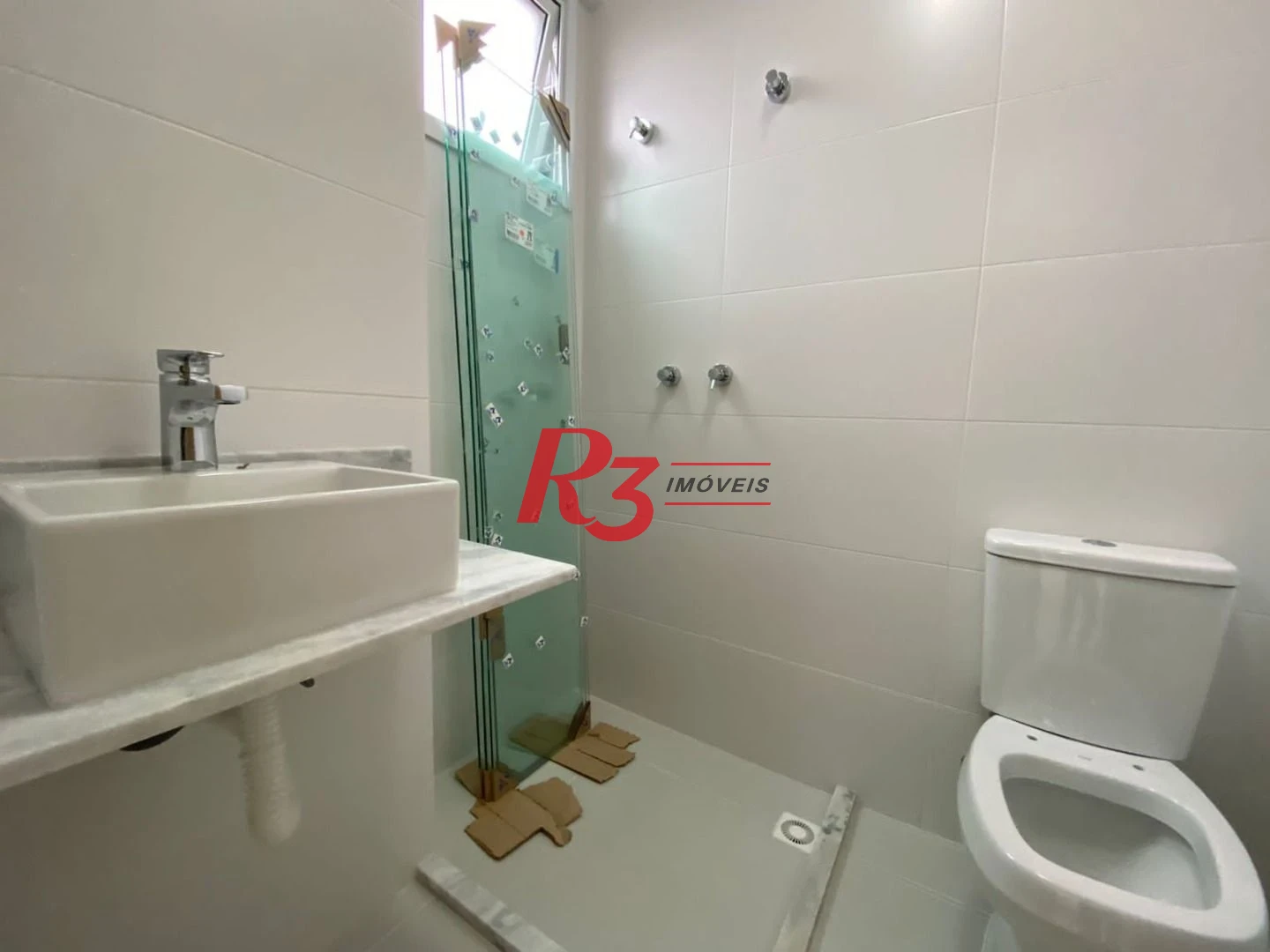 Apartamento com 2 dormitórios para alugar, 69 m² por R$ 5.500,00/mês - Boqueirão - Santos/SP