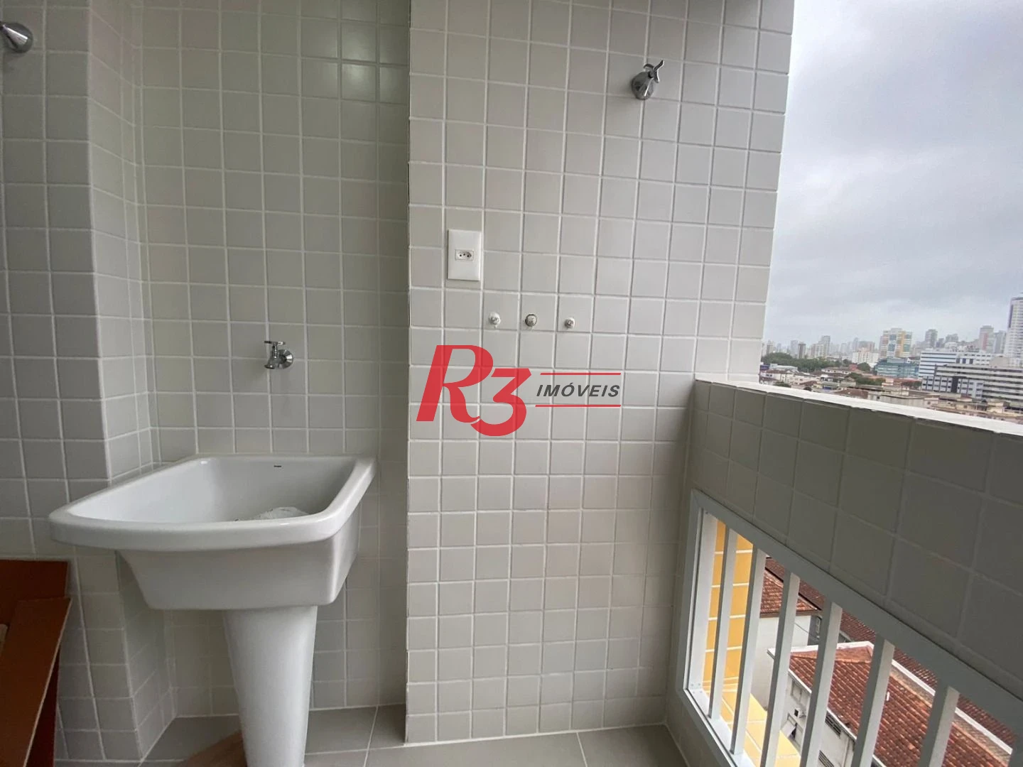 Apartamento com 2 dormitórios para alugar, 69 m² por R$ 5.500,00/mês - Boqueirão - Santos/SP